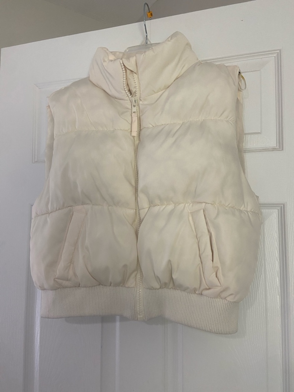 Aeropostale Cream Puffer Vest